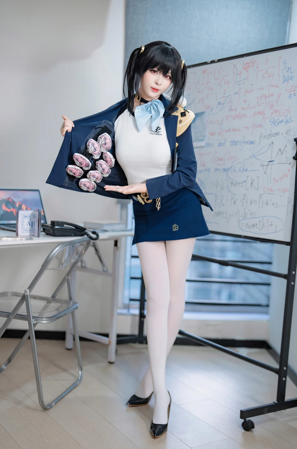 轩萧学姐 - No.083 索拉 [50P-158MB] tg@simisebaisi 【丝足阁】050.webp